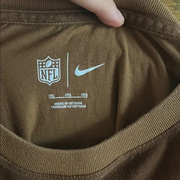 Dallas Cowboys Salute to Service Graphic T-Shirt - Picture 2 of 5